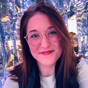 Meet your Posher, Elizabeth